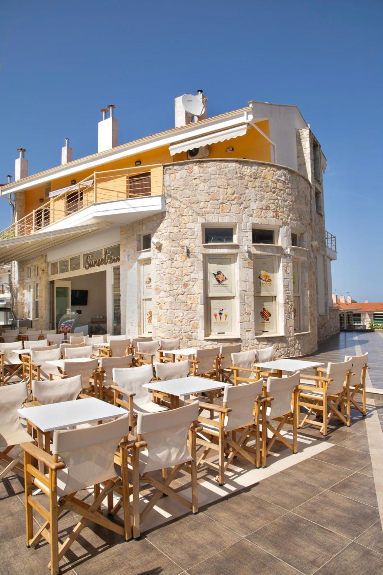 Sunset Inn Kриопиги Екстериор снимка