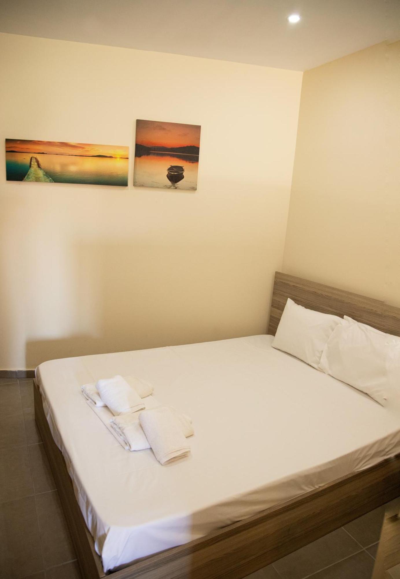 Sunset Inn Kриопиги Стая снимка