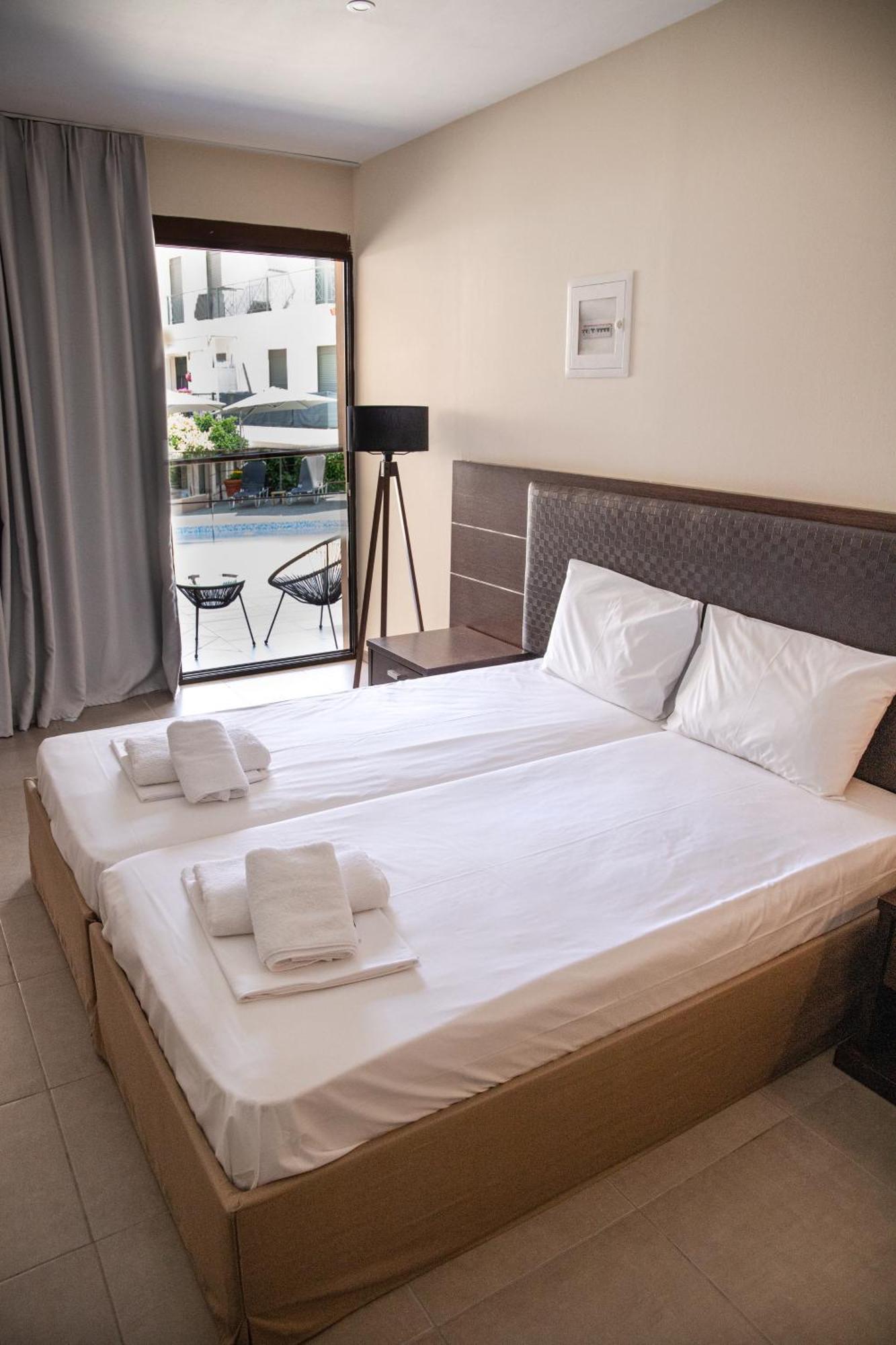 Sunset Inn Kриопиги Екстериор снимка