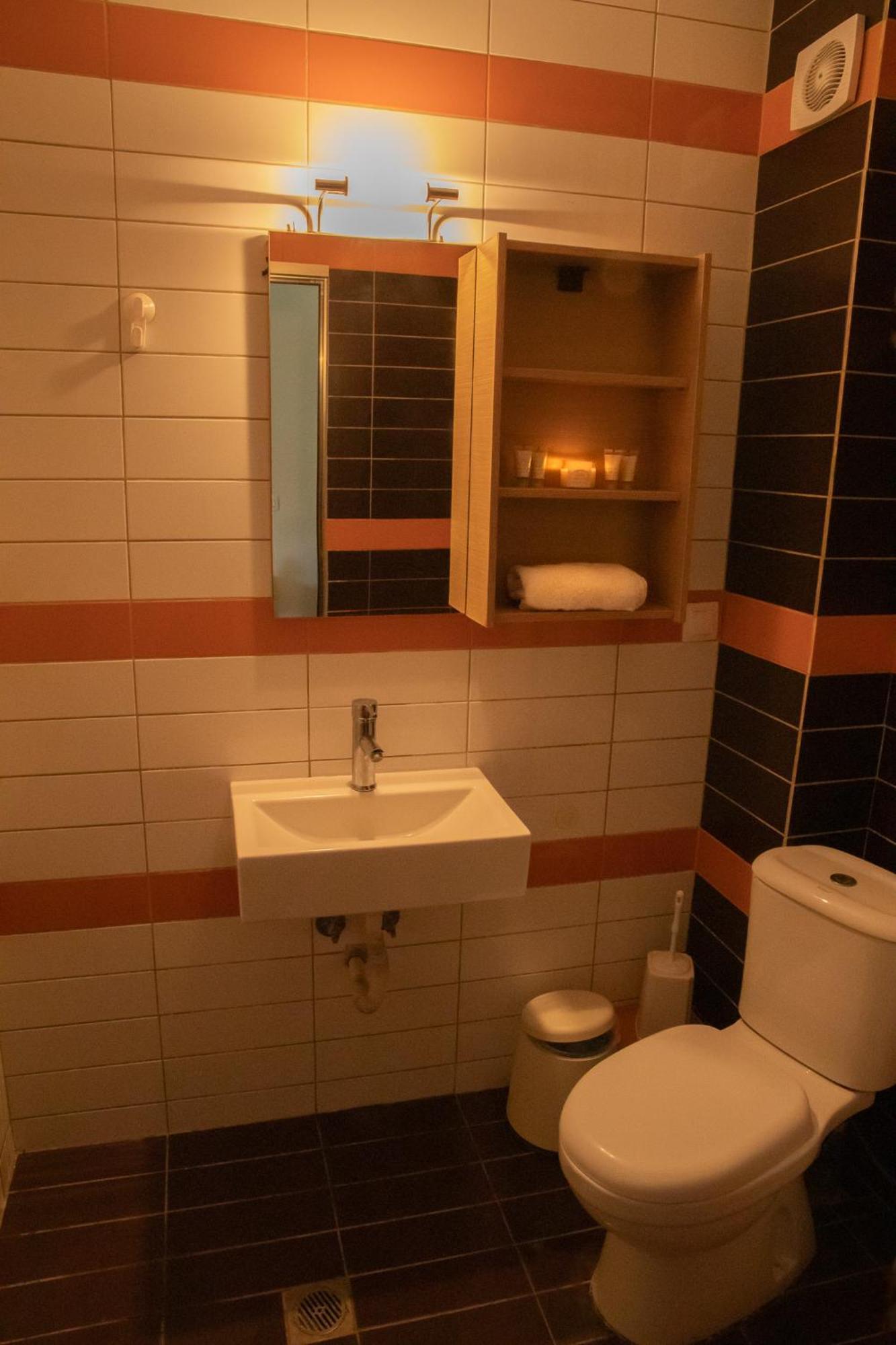 Sunset Inn Kриопиги Стая снимка