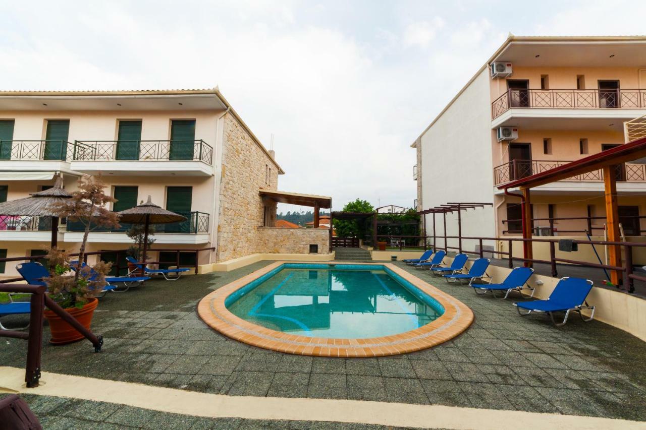 Sunset Inn Kриопиги Екстериор снимка